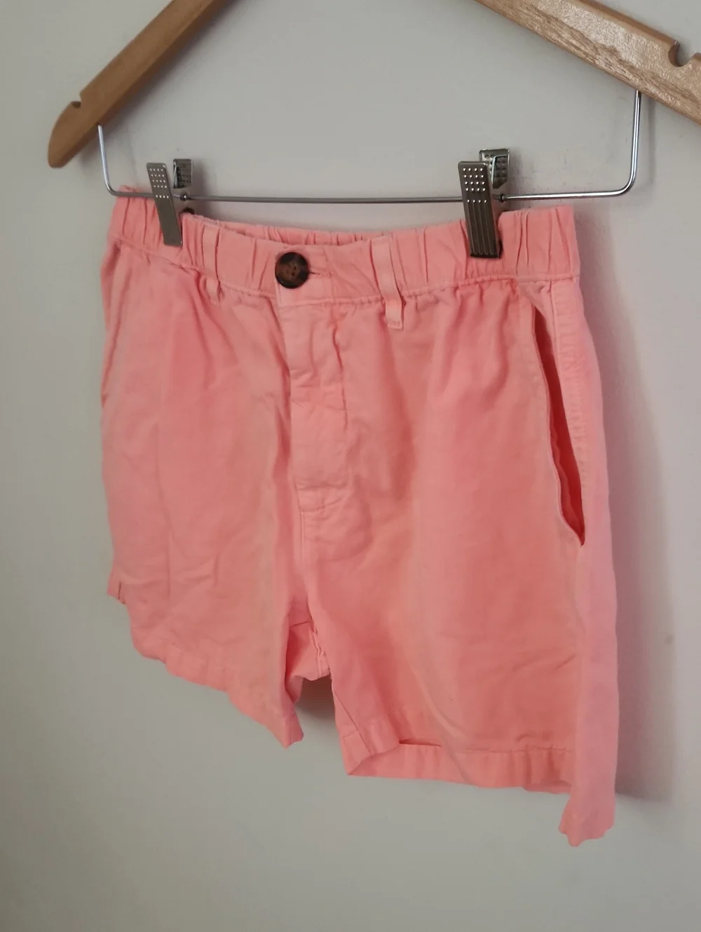 Chubbies Men's Casual Coral Pink Cotton Shorts 5.5 Inch Inseam